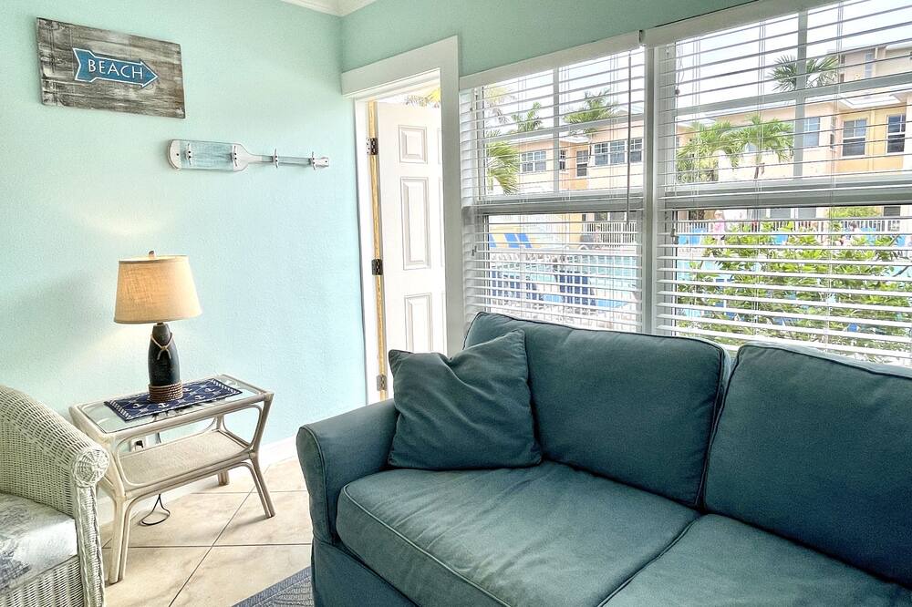 Photo of Outdoor in Indian Shores