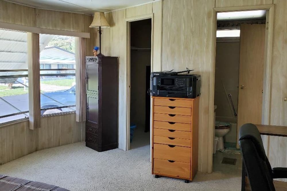Photo of Bedroom in Auburndale