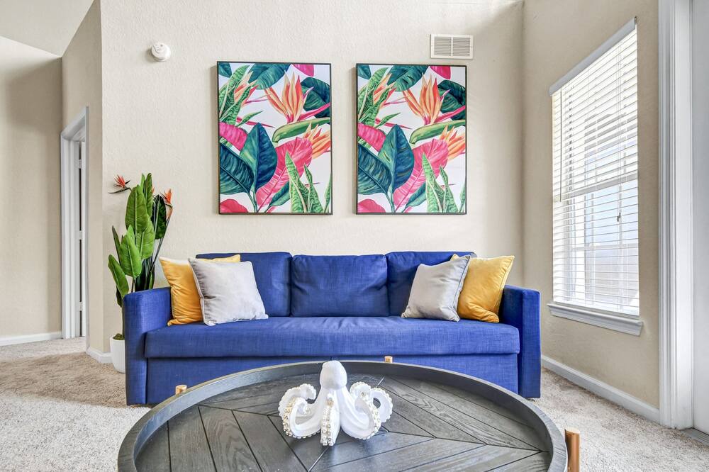 Photo of Livingroom in Port Tampa City