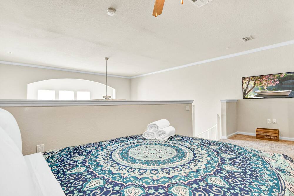 Photo of Bedroom in Port Tampa City
