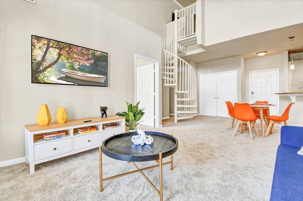 Photo of Livingroom in Port Tampa City