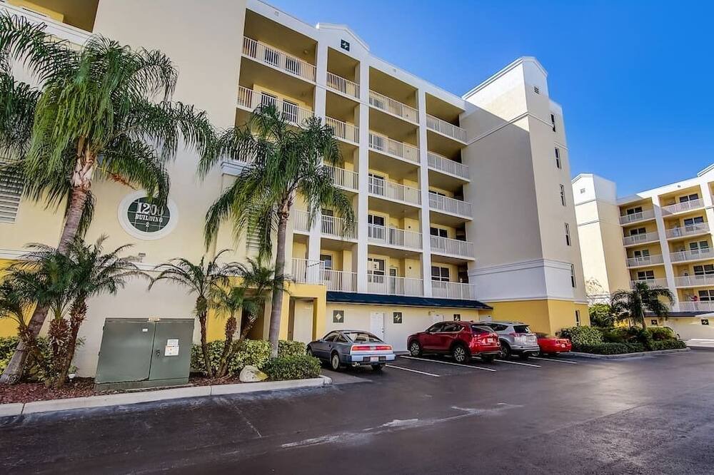 Photo of Outdoor in Largo