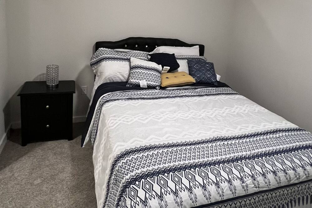 Photo of Bedroom in Deerwood