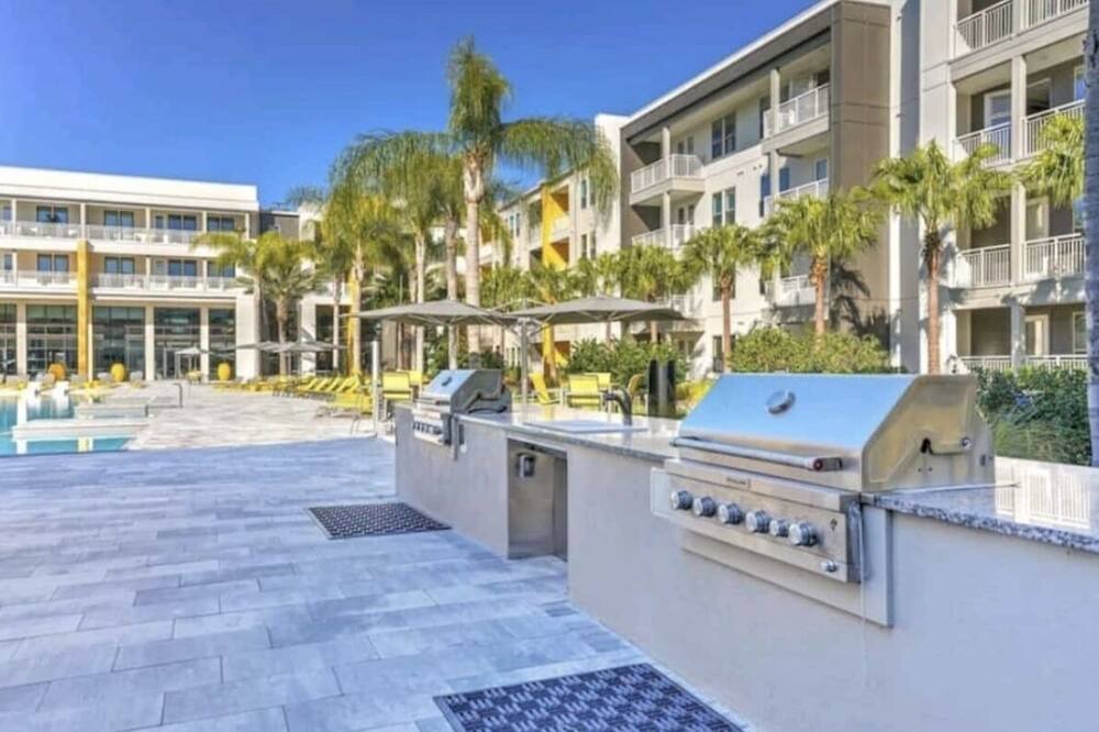 Photo of Outdoor in Deerwood