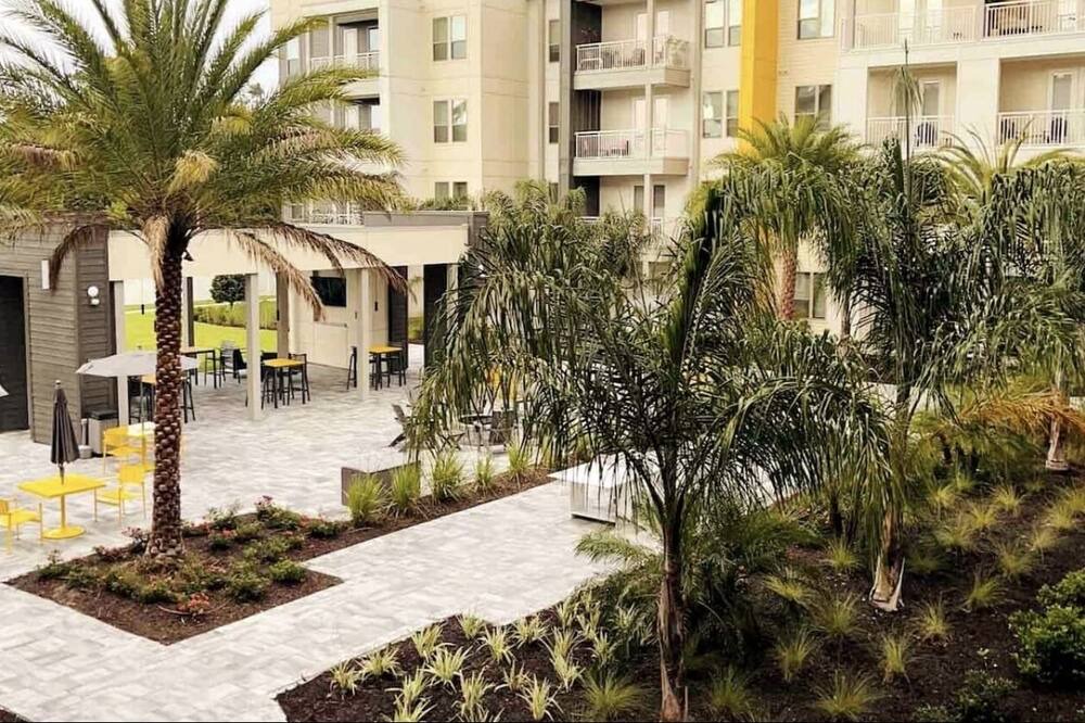Photo of Outdoor in Deerwood