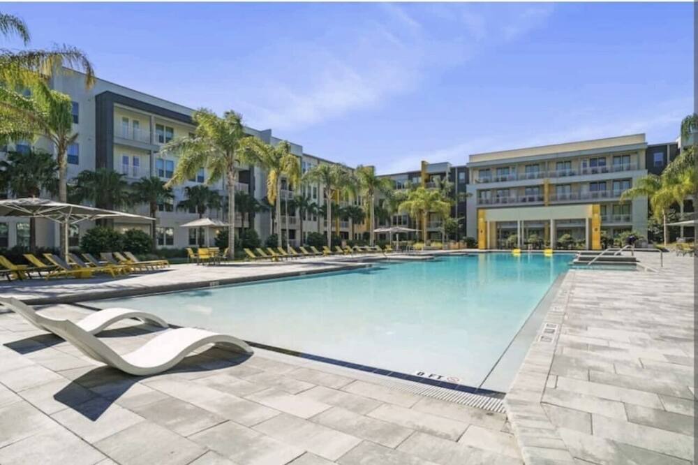 Photo of Outdoor in Deerwood