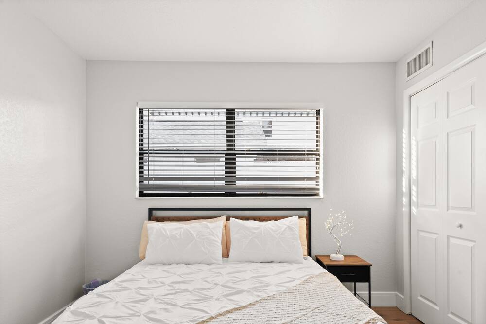 Photo of Bedroom in Davis Islands