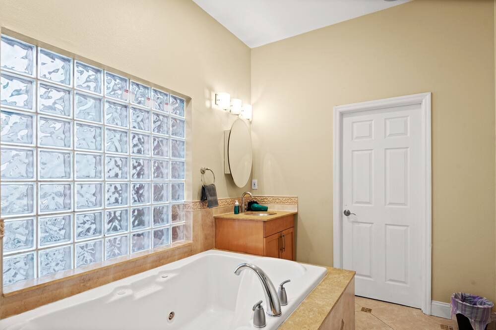 Photo of Bedroom in Davis Islands