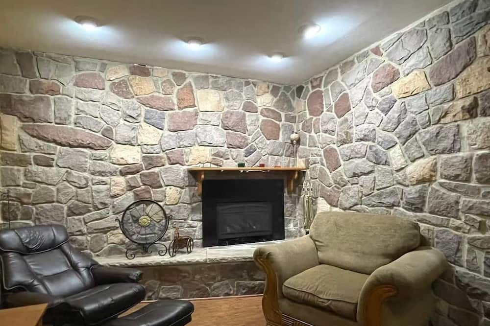Photo of Livingroom in Lake Hopatcong