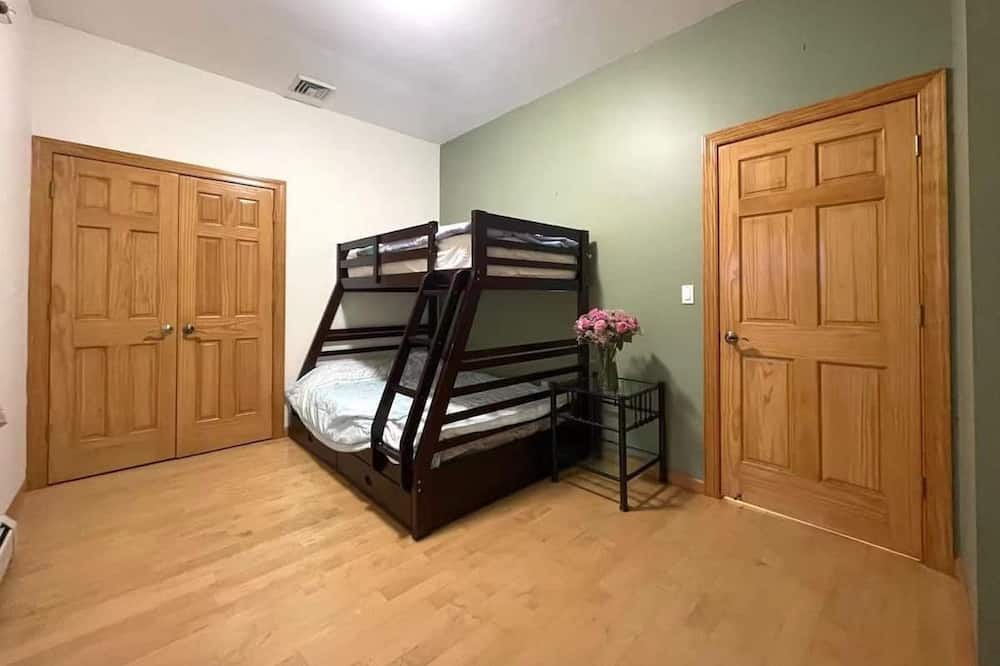 Photo of Bedroom in Lake Hopatcong
