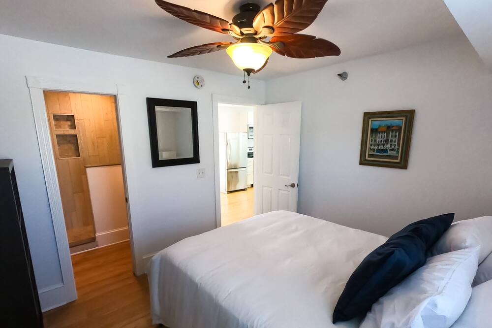 Photo of Bedroom in Downtown Historic District