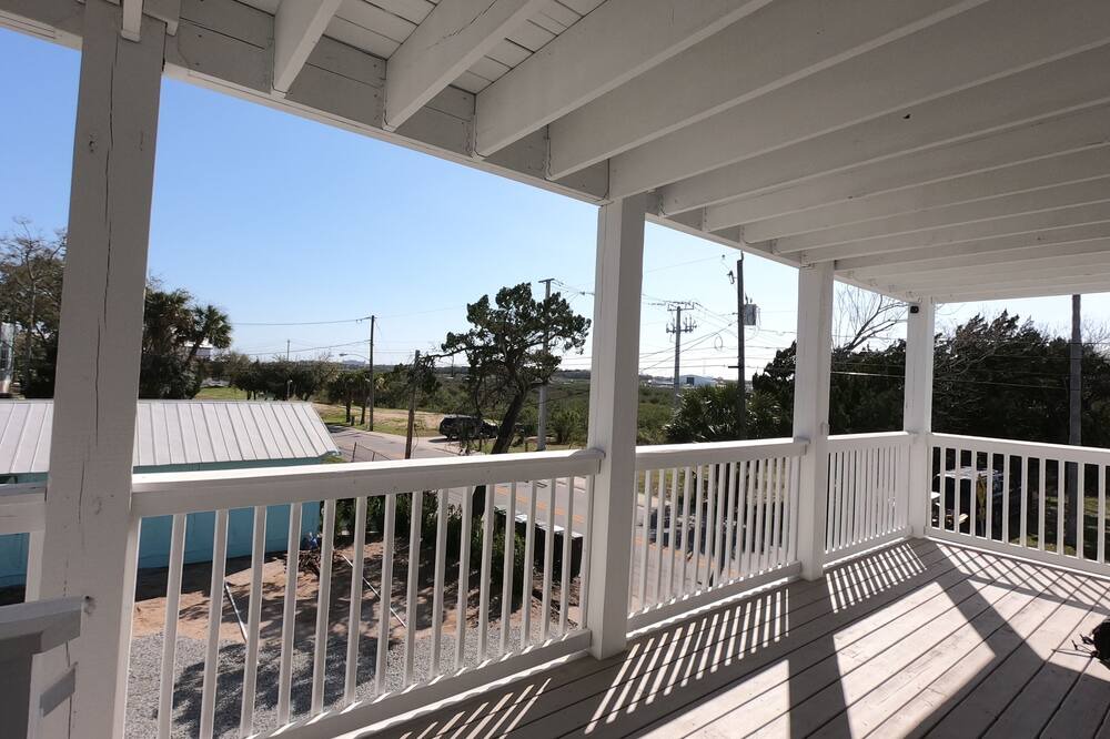 Photo of Patio Balcony in Downtown Historic District