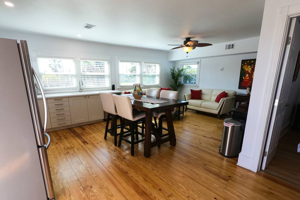 Photo of Kitchen in Downtown Historic District