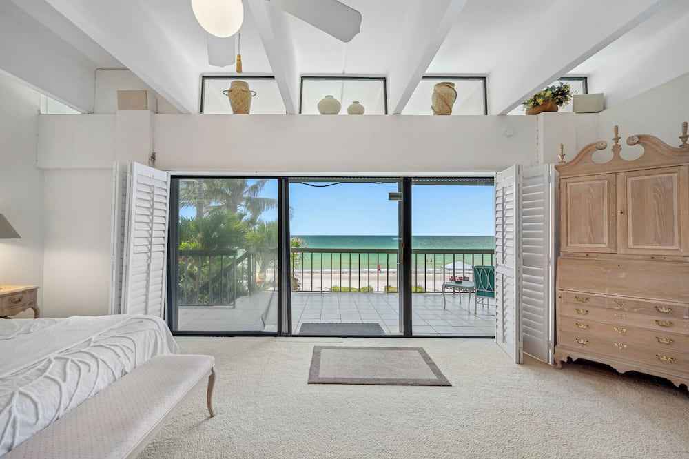 Photo of Bedroom in Redington Beach