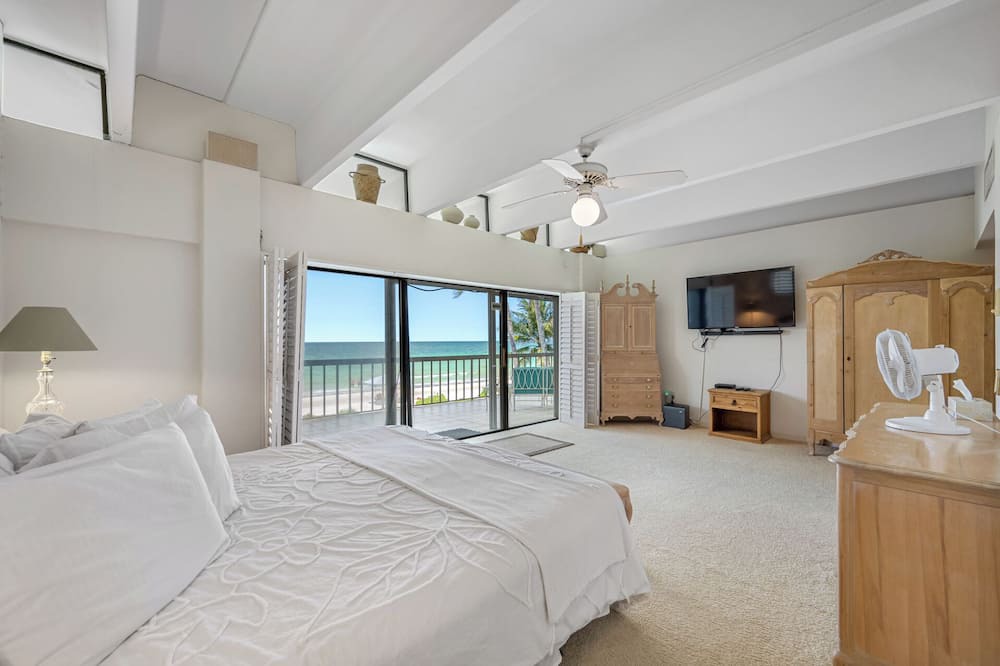 Photo of Bedroom in Redington Beach