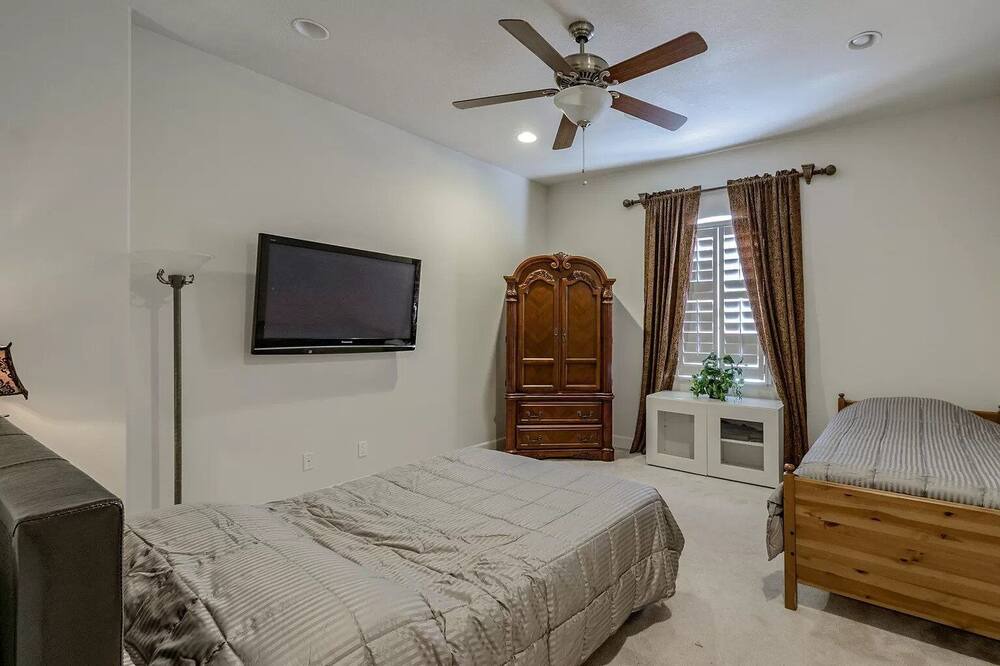 Photo of Bedroom in Davis Islands