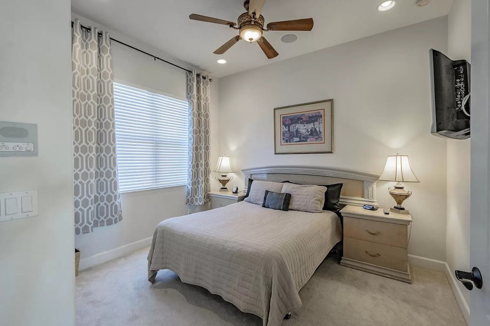 Photo of Bedroom in Davis Islands