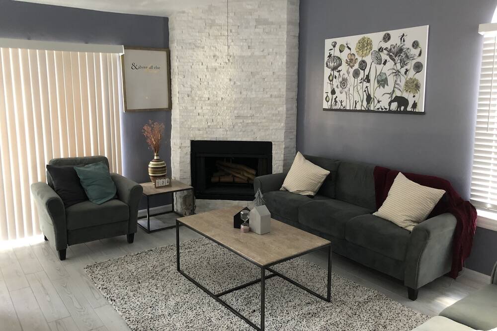 Photo of Livingroom in Ocoee