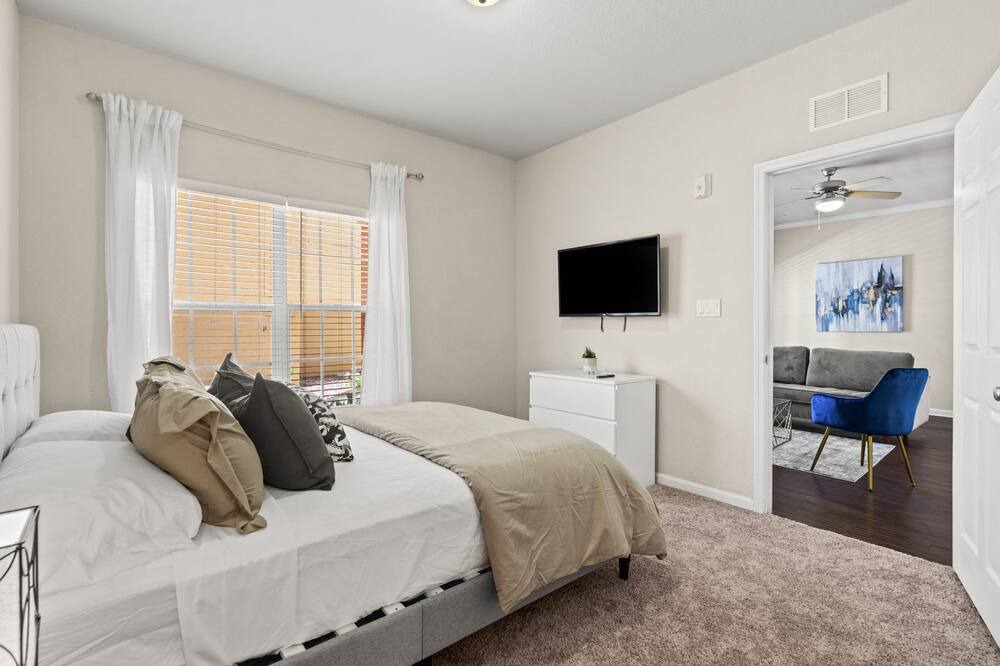 Photo of Bedroom in Port Tampa City