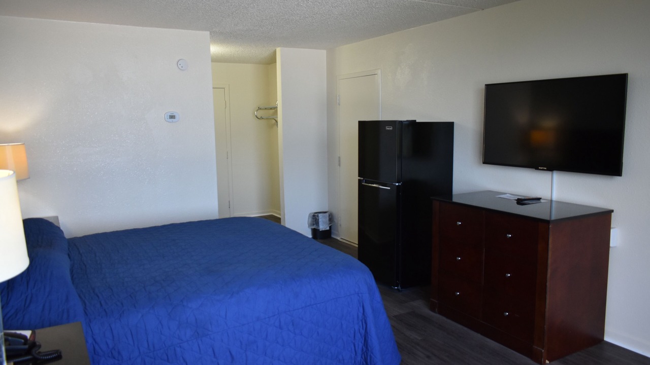 Photo of Bedroom in Southern Shops