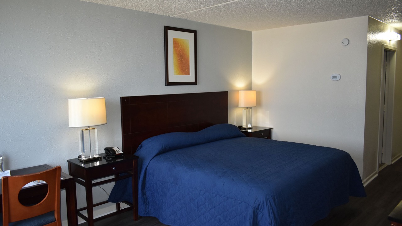 Photo of Bedroom in Southern Shops