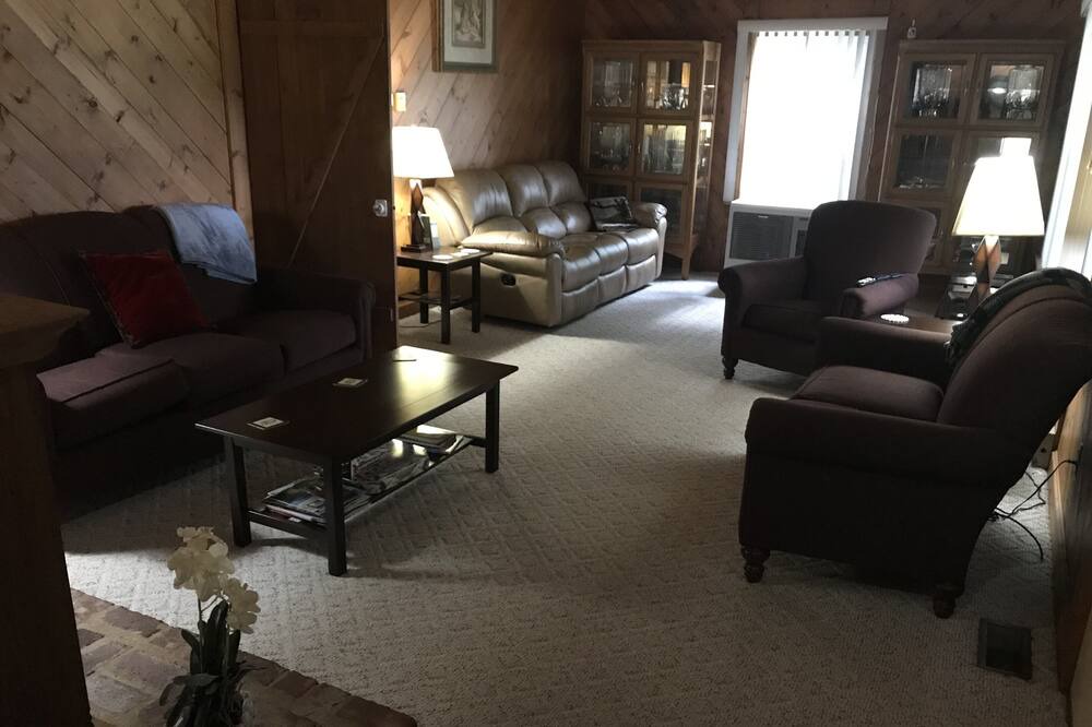 Photo of Bedroom in Marion