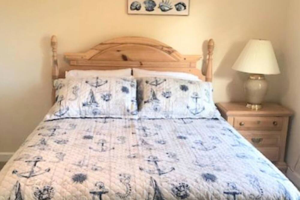 Photo of Bedroom in Hidden Lake
