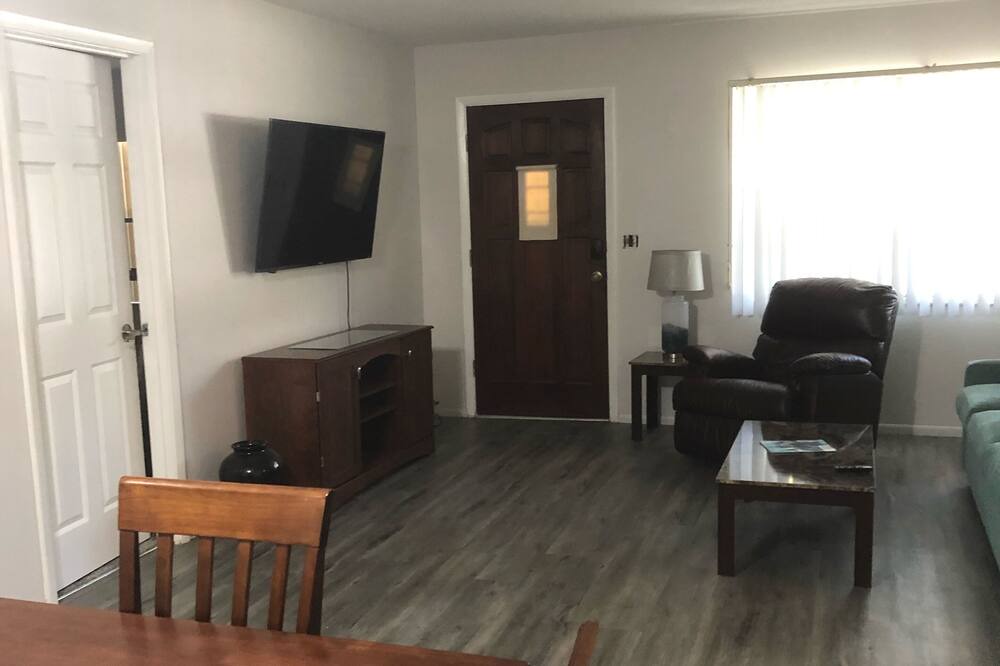 Photo of Livingroom in Holly Hill