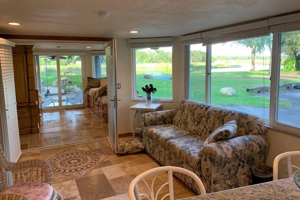 Photo of Livingroom in Hernando