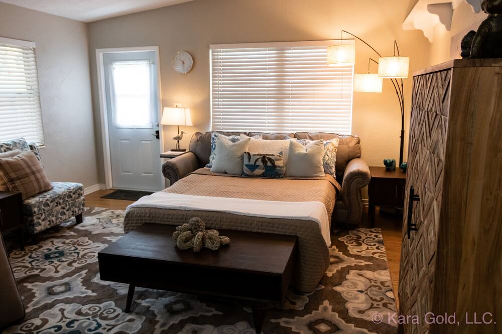 Photo of Bedroom in Gulfport