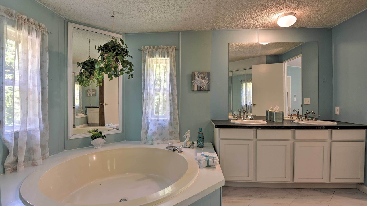 Photo of Bathroom in Silver Springs