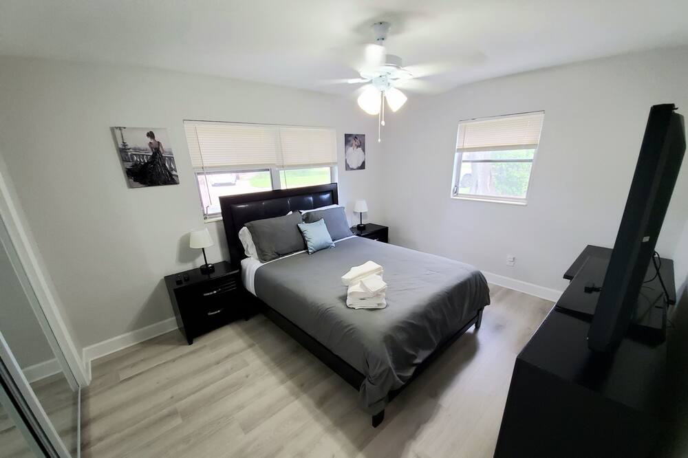 Photo of Bedroom in Disston Heights