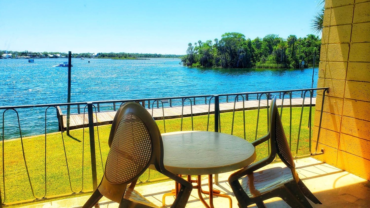 Photo of Patio Balcony in Springs at Kings Bay