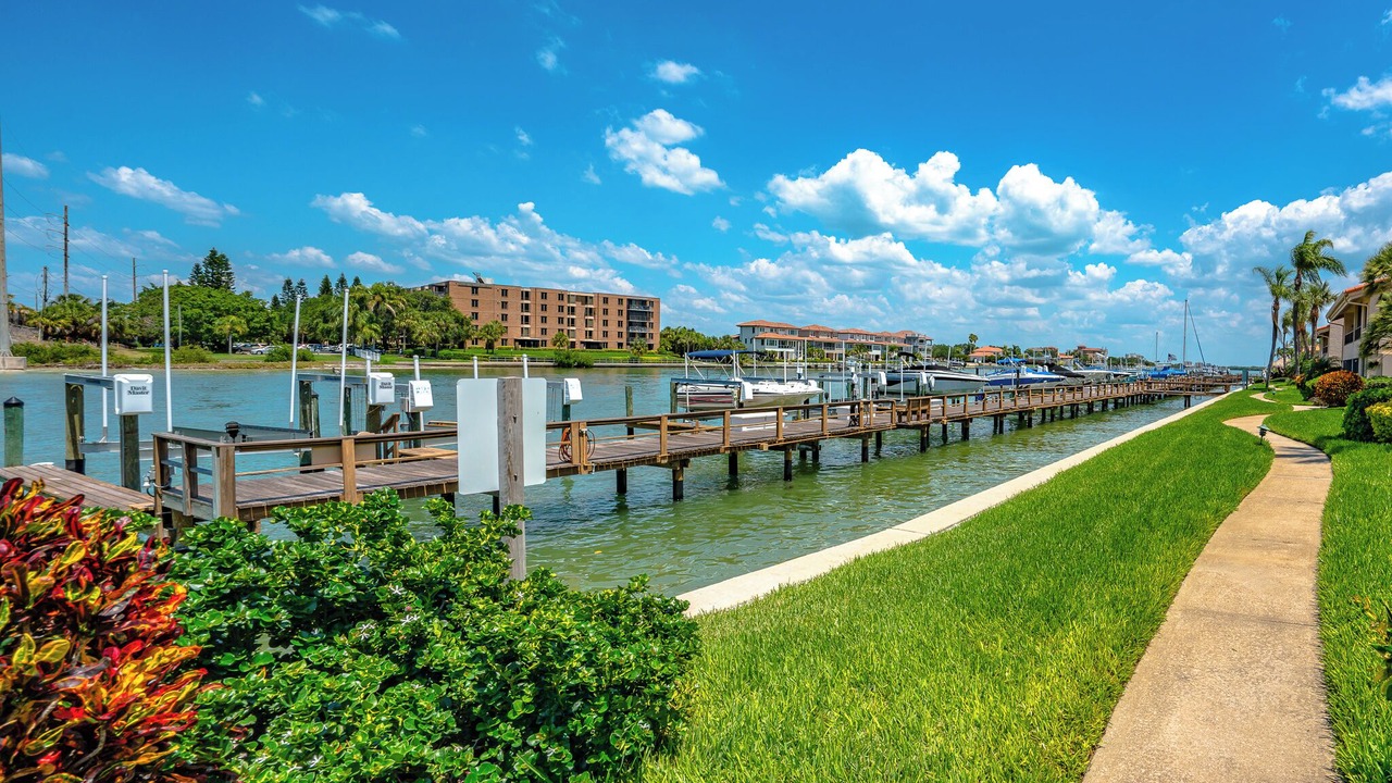 Photo of Others in Bayway Isles