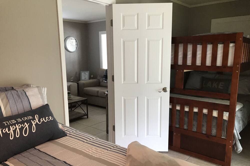 Photo of Bedroom in Candler