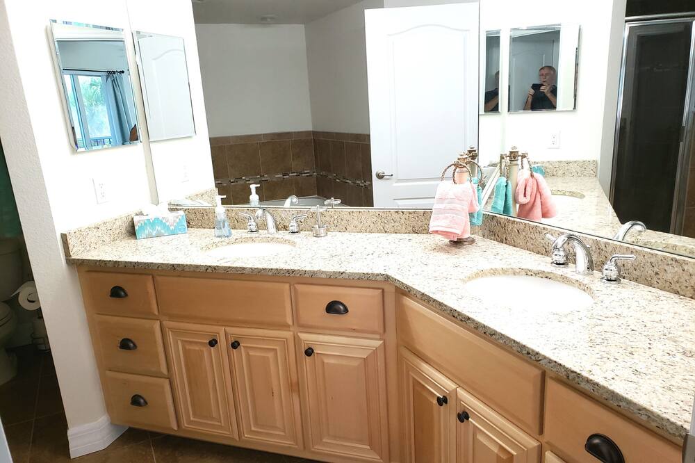 Photo of Bathroom in New Smyrna Beach