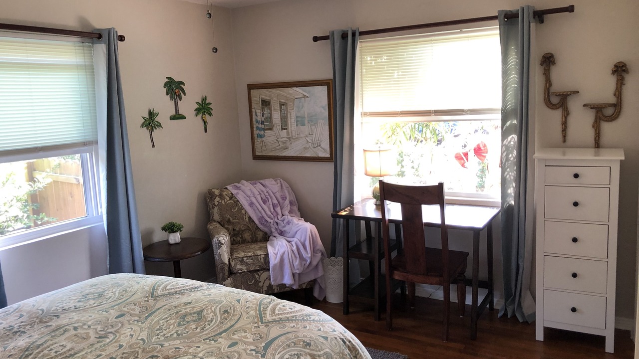 Photo of Bedroom in United Central