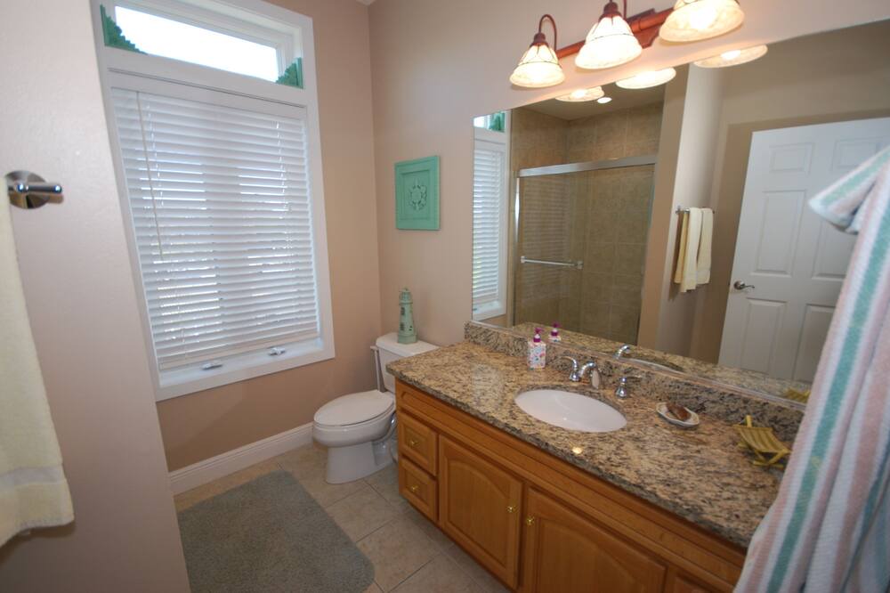 Photo of Bathroom in Steinhatchee