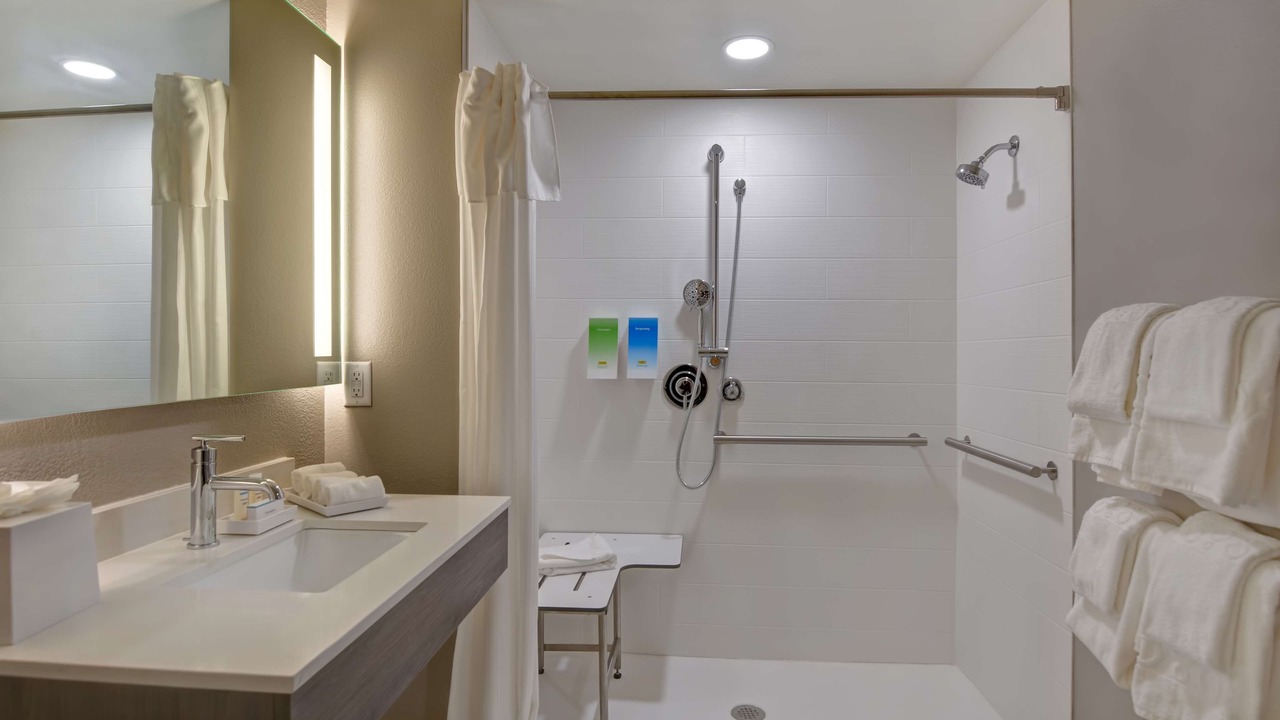 Photo of Bathroom in Ellinor Heights