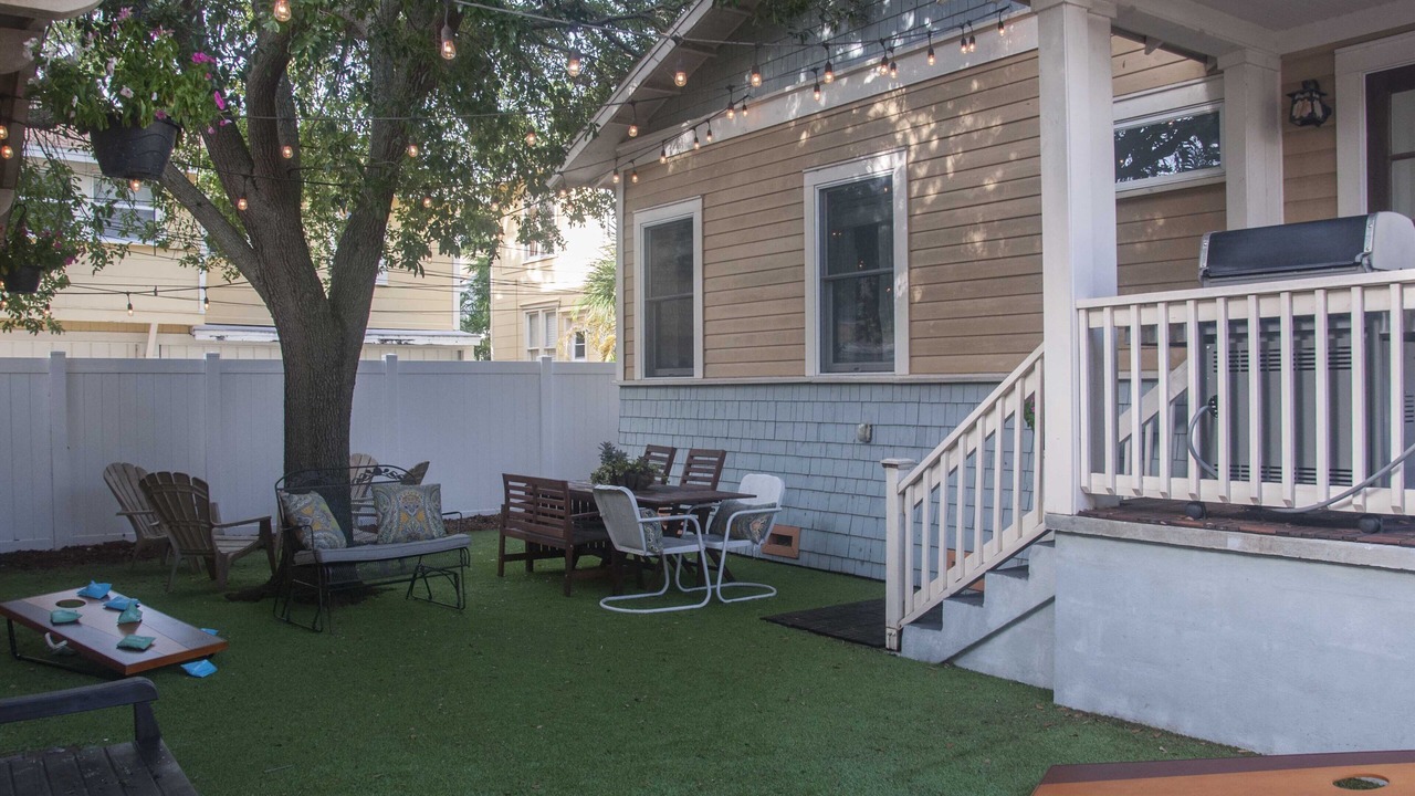 Photo of Outdoor in Historic Uptown