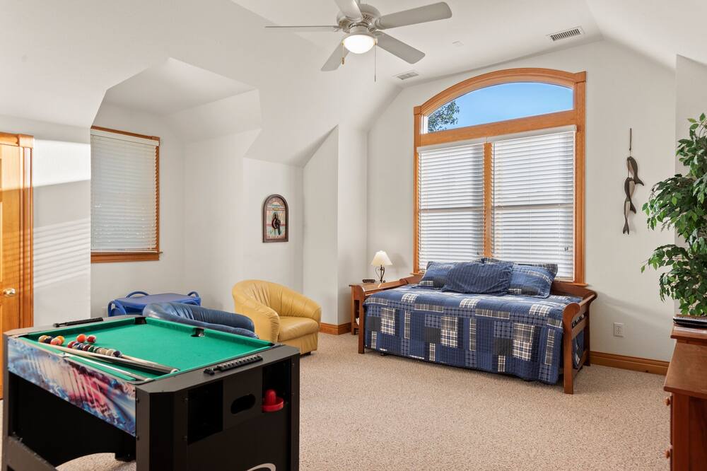 Photo of Bedroom in Corolla