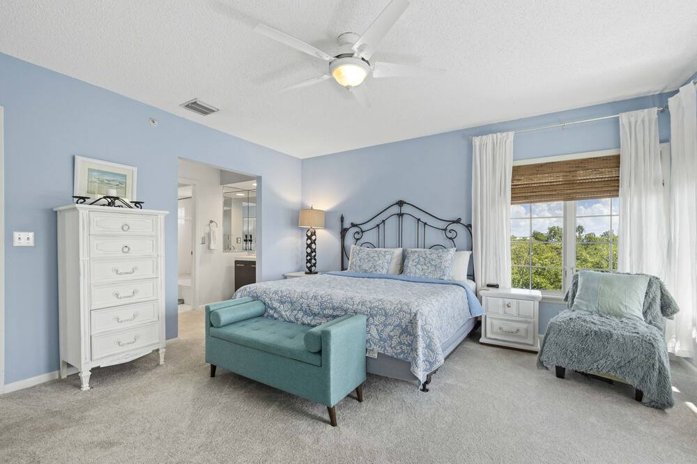 Photo of Bedroom in Whitney Beach