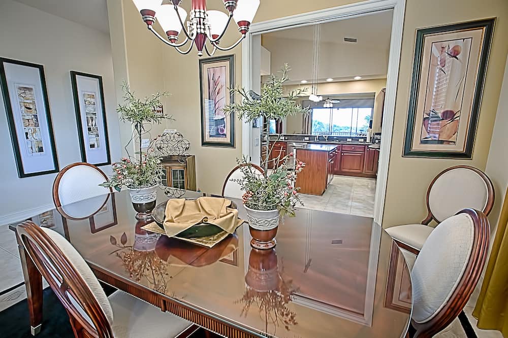 Photo of Bedroom in Howey-in-the-Hills