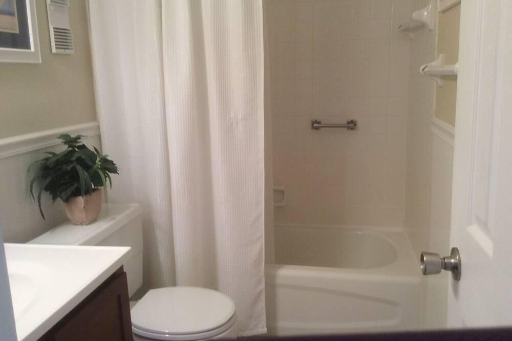 Photo of Bathroom in Coquina Key