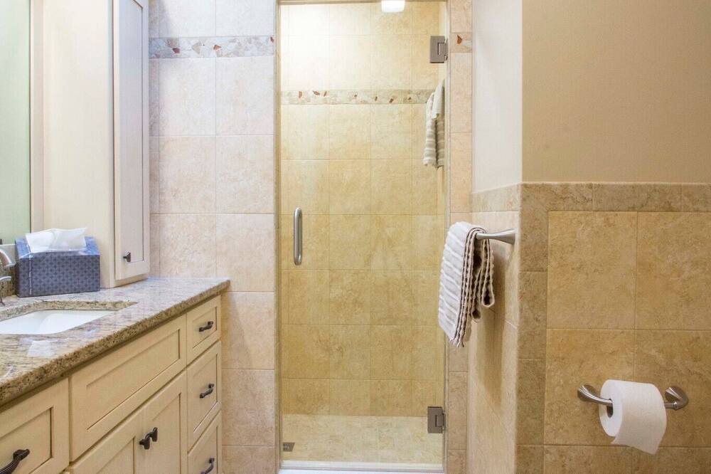 Photo of Bathroom in Fruitland