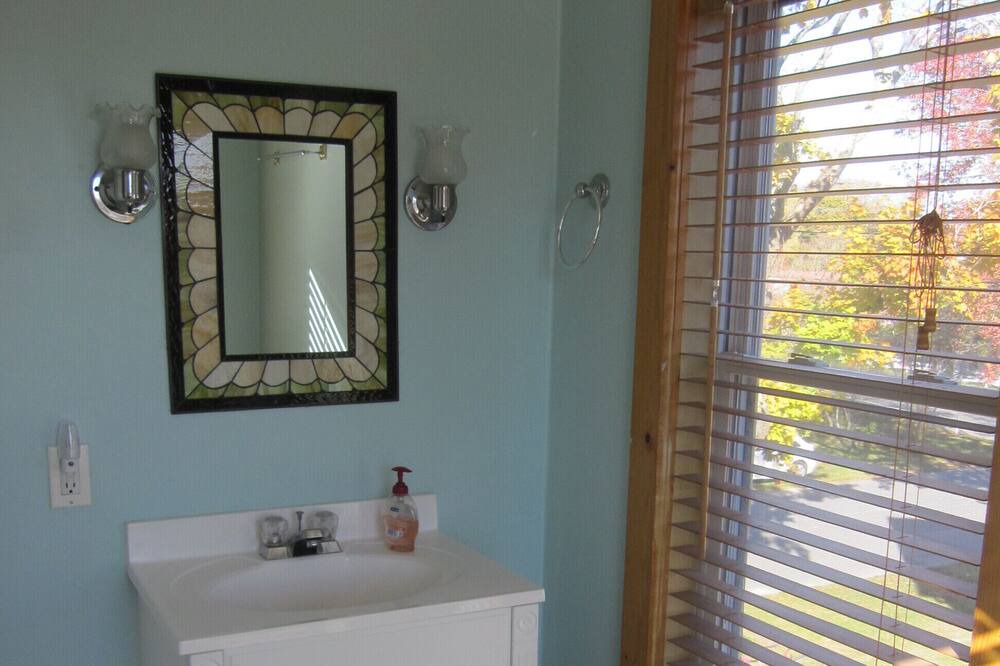 Photo of Bathroom in West Cape May