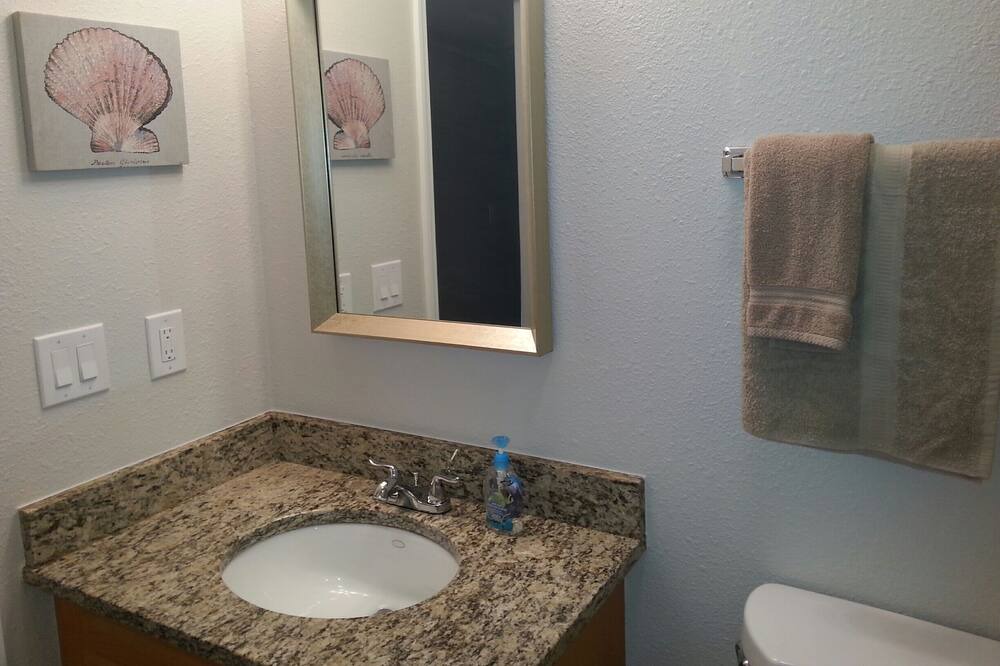 Photo of Bathroom in Gulf Gate Estates