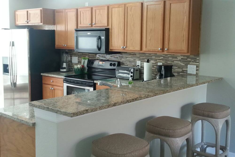 Photo of Kitchen in Gulf Gate Estates