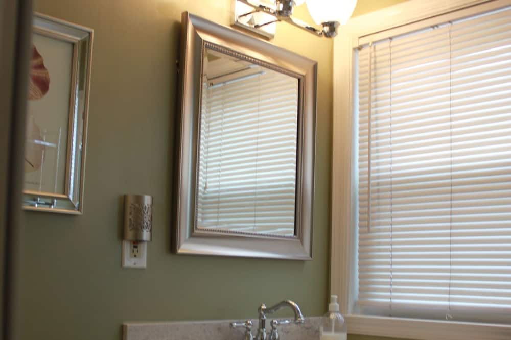 Photo of Bathroom in West Cape May