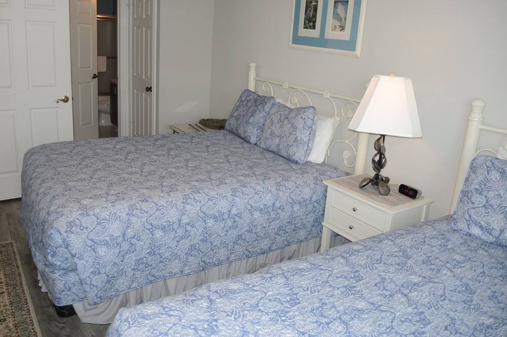 Photo of Bedroom in Calabash